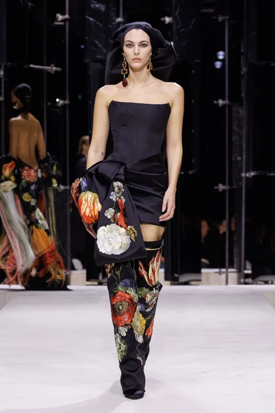 Look 44